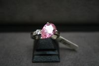 Zilveren ring (roze steen)